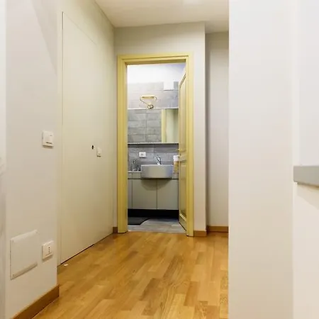 Lora Luxury House 아파트
